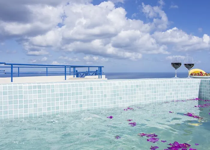 Erofili Fira (Santorini)