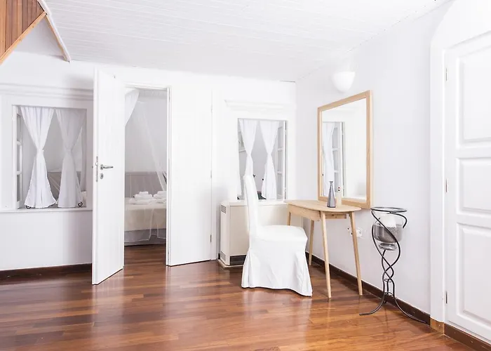 Erofili Fira (Santorini)