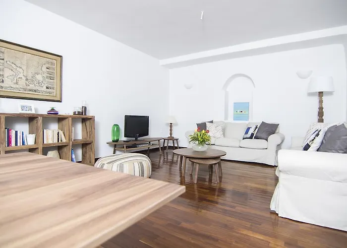 Villa Erofili Fira (Santorini)