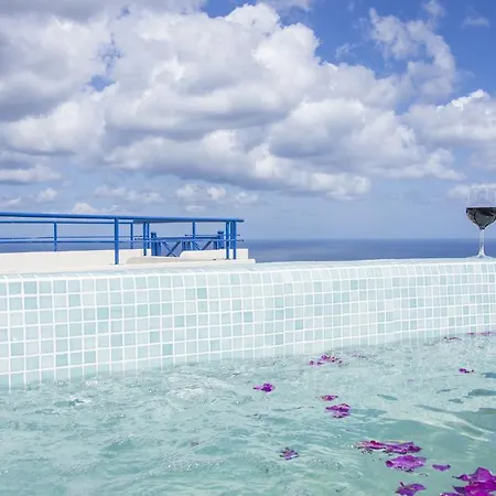 Erofili Fira (Santorini)